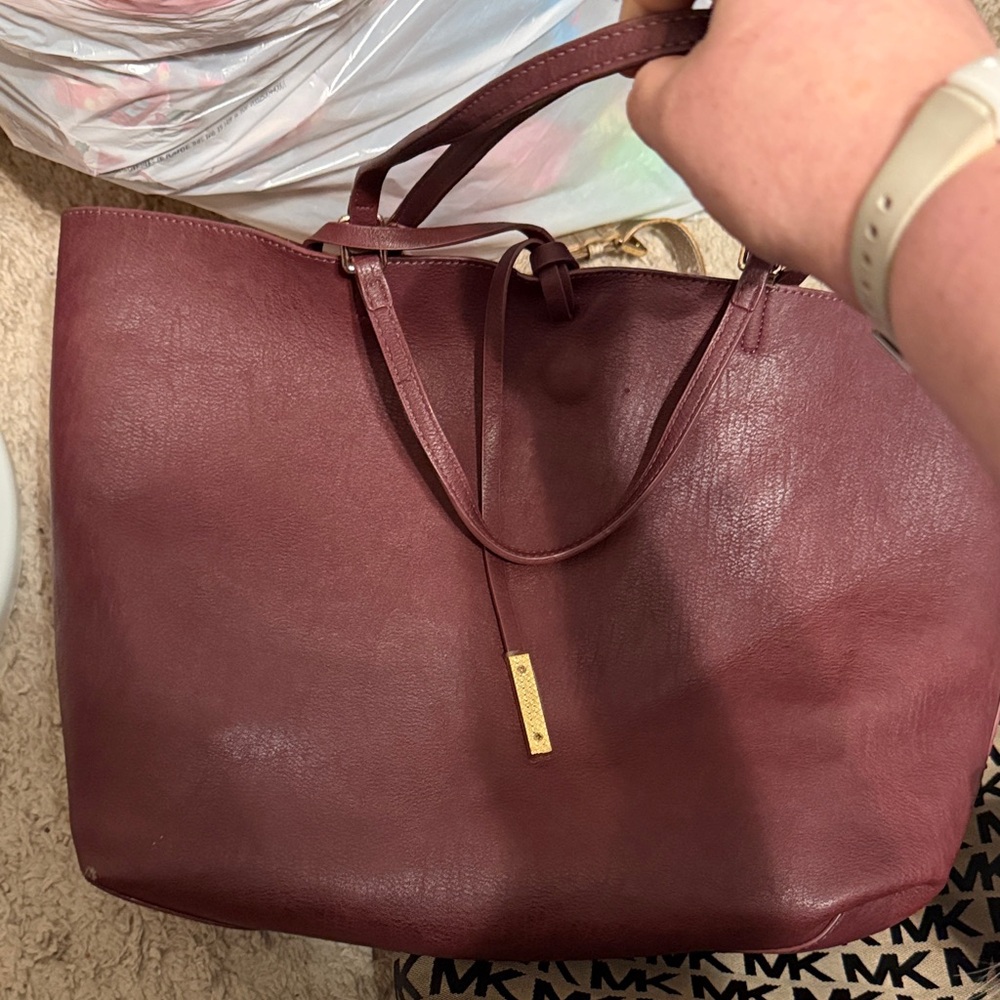 Elegant Burgundy Leather Tote Bag